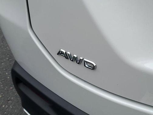 Platinum White Pearl 2024 Honda Pilot Touring 8-Passenger