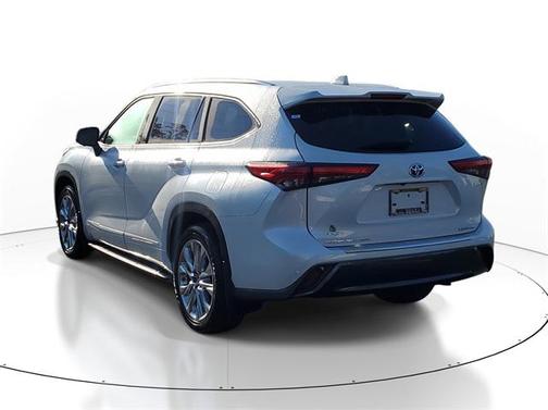 2023 Toyota Highlander Hybrid Limited