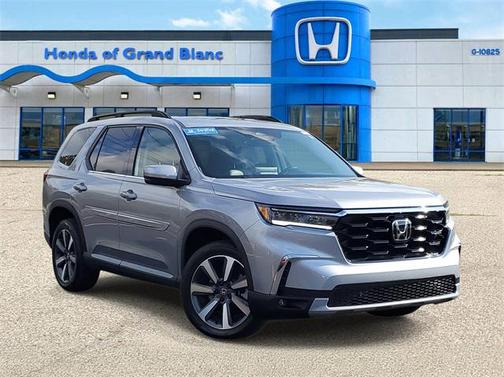 2023 Honda Pilot Touring 8-Passenger