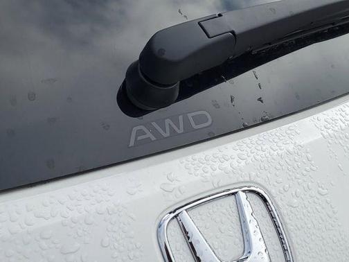 Platinum White Pearl 2026 Honda HR-V Sport