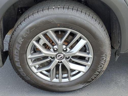 Gray 2022 Nissan Rogue S