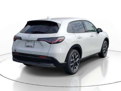 Platinum White Pearl 2027 Honda HR-V EX-L