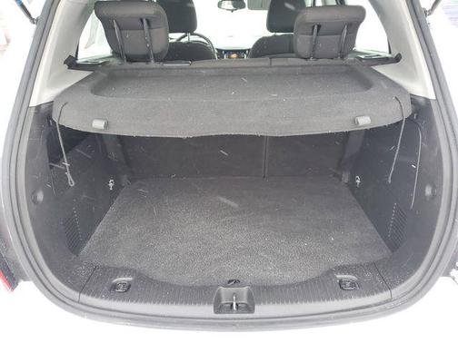 Summit White 2018 Chevrolet Trax LS