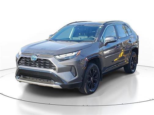 2022 Toyota RAV4 Hybrid SE