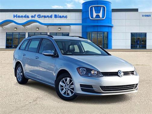 2015 Volkswagen Golf SportWagen TSI S 4-Door