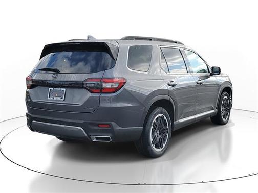 2026 Honda Pilot Touring 8-Passenger