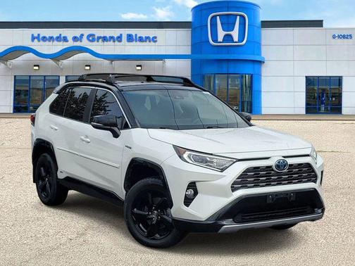 2020 Toyota RAV4 Hybrid SE