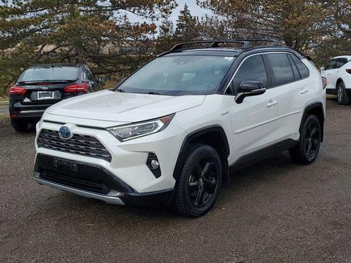 2020 Toyota RAV4 Hybrid SE