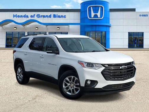 Summit White 2021 Chevrolet Traverse LT