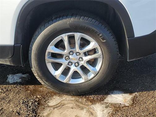 2018 Chevrolet Traverse LT Cloth