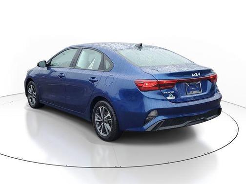 Deep Sea Blue 2024 Kia Forte LXS
