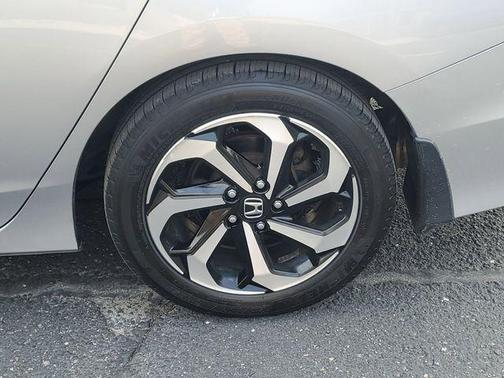 Lunar Silver Metallic 2016 Honda Accord EX-L