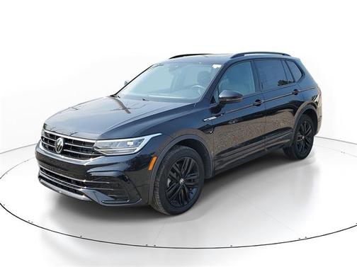 2022 Volkswagen Tiguan 2.0T SE R-Line Black 4MOTION