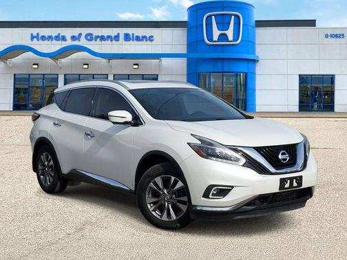 Pearl White 2018 Nissan Murano SL