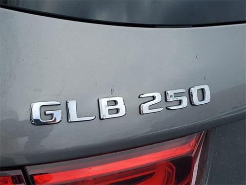 2021 Mercedes-Benz GLB 250 4MATIC