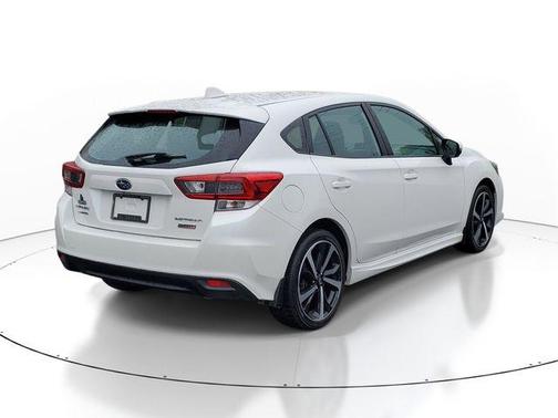 Crystal White Pearl 2023 Subaru Impreza 2.0i Sport