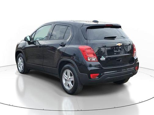 Mosaic Black Metallic 2020 Chevrolet Trax LS
