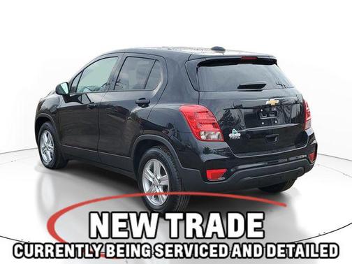 Mosaic Black Metallic 2020 Chevrolet Trax LS
