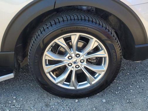 Silver Metallic 2021 Ford Explorer XLT
