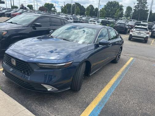 2025 Honda Accord Touring 2.0T
