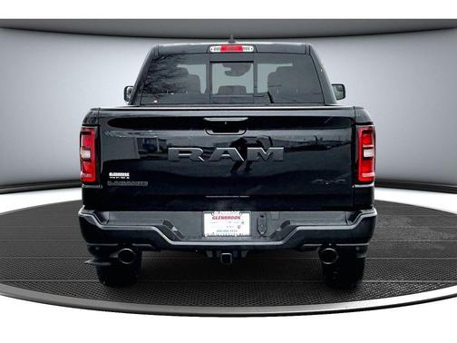 Diamond Black Crystal Pearl-Coat Exterior Paint 2026 RAM 1500 Laramie