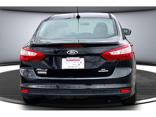 Tuxedo Black Metallic 2014 Ford Focus SE