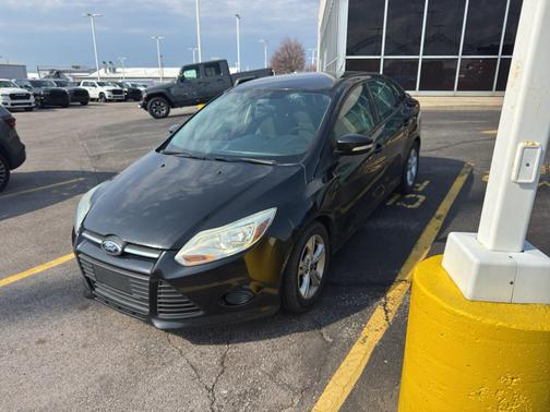 TUXEDO BLACK METALLIC 2014 Ford Focus SE