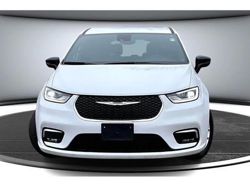 2025 Chrysler Pacifica L