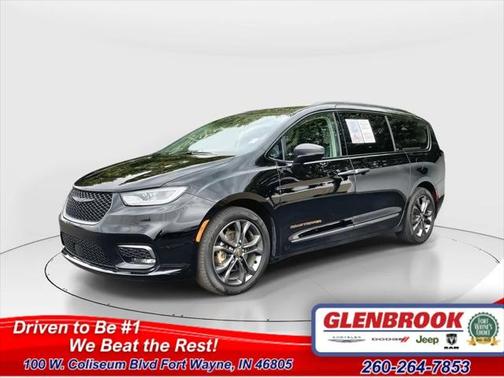2024 Chrysler Pacifica Hybrid Premium S Appearance Pkg