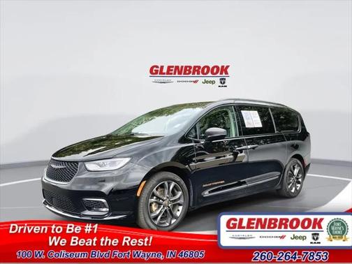 2024 Chrysler Pacifica Hybrid Premium S Appearance Pkg