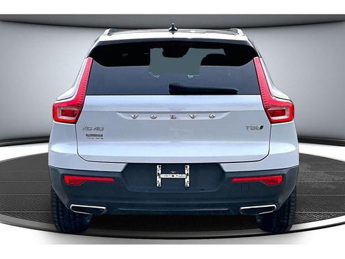 2020 Volvo XC40 T5 R-Design