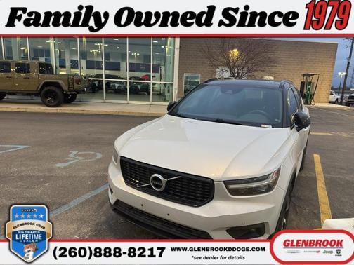 2020 Volvo XC40 T5 R-Design