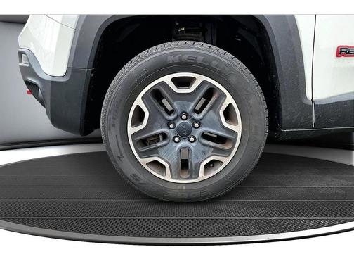 2015 Jeep Renegade Trailhawk