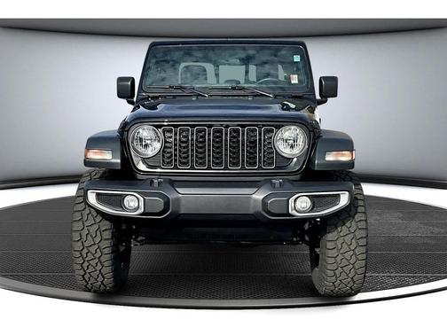 2024 Jeep Gladiator Sport