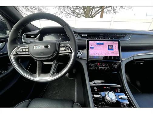 2025 Jeep Grand Cherokee Overland