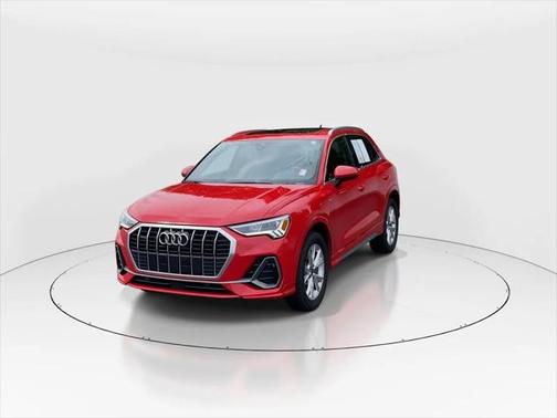 2023 Audi Q3 Premium 45 TFSI S line quattro Tiptronic