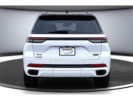 Bright White Clearcoat 2025 Jeep Grand Cherokee Summit