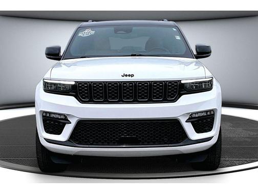 Bright White Clearcoat 2025 Jeep Grand Cherokee Summit