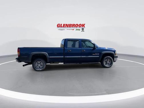 2002 Chevrolet Silverado 2500 LS H/D Crew Cab