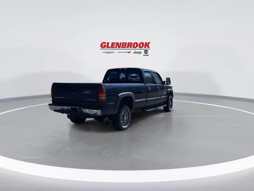 2002 Chevrolet Silverado 2500 LS H/D Crew Cab