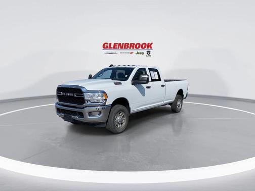 2023 RAM 2500 Tradesman Crew Cab 4x4 8' Box
