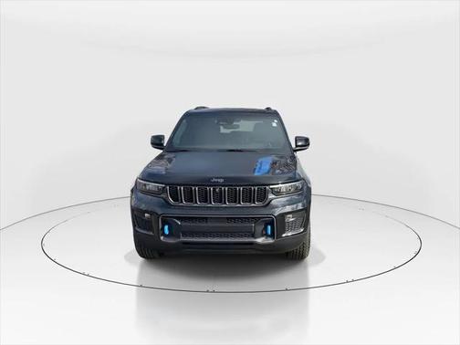 2022 Jeep Grand Cherokee 4xe Trailhawk