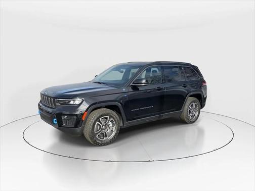 2022 Jeep Grand Cherokee 4xe Trailhawk