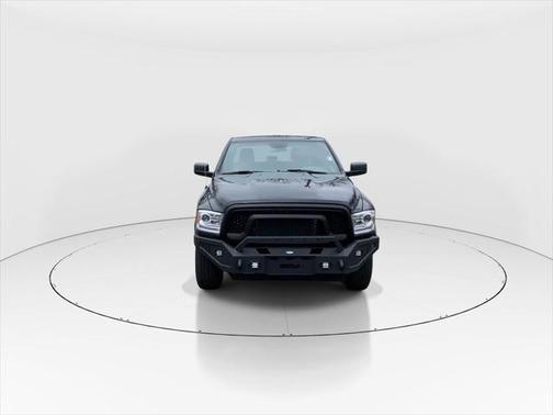 2023 RAM 1500 Classic Warlock Crew Cab 4x4 5'7' Box