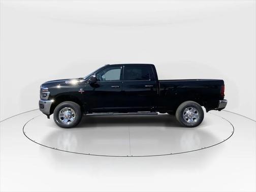 2025 RAM 2500 Tradesman Crew Cab 4x4 6'4' Box