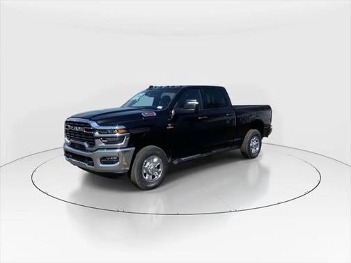 2025 RAM 2500 Tradesman Crew Cab 4x4 6'4' Box