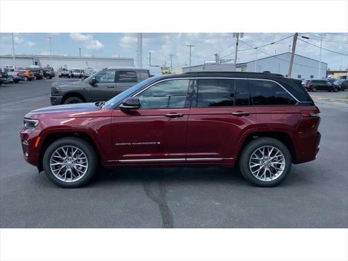 2025 Jeep Grand Cherokee Summit