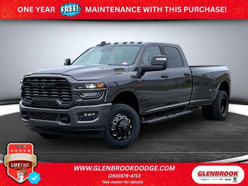 Granite Crystal Metallic Clear-Coat Exterior Paint 2026 RAM 3500 Big Horn Crew Cab 4x4 8' Box