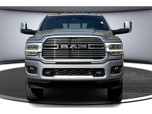 2019 RAM 2500 Laramie Crew Cab 4x4 6'4' Box