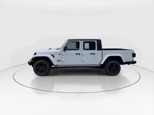 2022 Jeep Gladiator Altitude 4x4